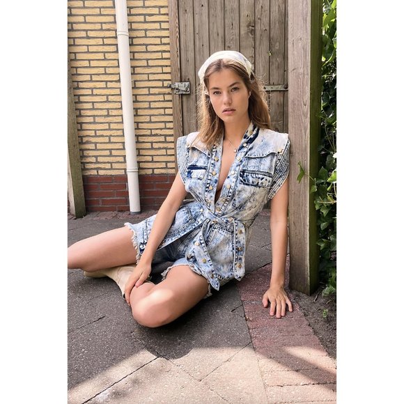 Free People Ixiah Aurora Acid Wash Studded Belted Denim Vest Size 6